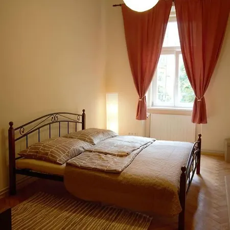 Lejlighed Comfort 2bedrooms Quite Place!-vinohrady Prag