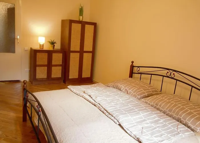 Comfort 2bedrooms Quite Place!-vinohrady * Praha