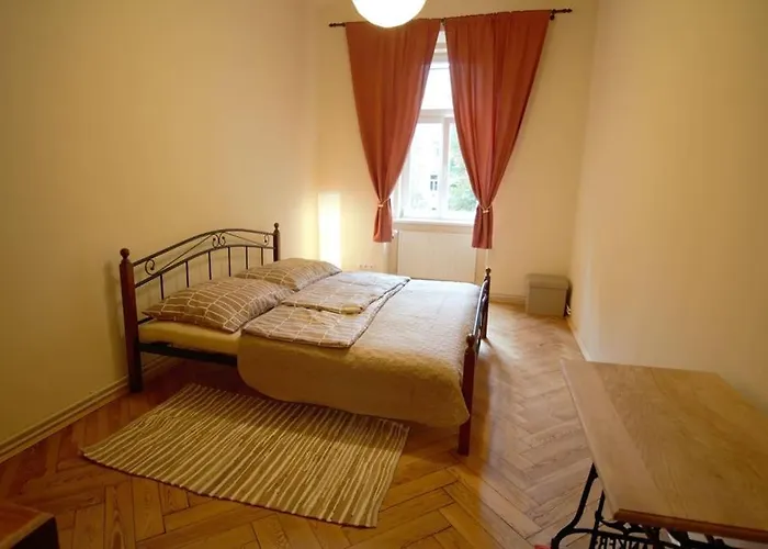 Comfort 2bedrooms Quite Place!-vinohrady *